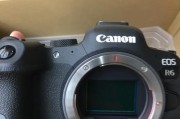 canon充电器充满指示灯怎么显示？如何判断充电完成？
