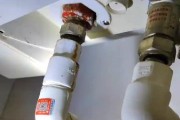 热水器出水口配件更换方法（简明易懂的操作指南）