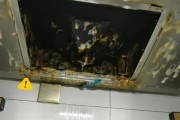 家里油烟机怎么清洗好（教你如何正确清洗油烟机）