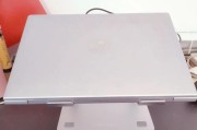 散热器架支架拆卸方法是什么？