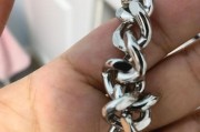 手机壳链条打结后应如何解开？