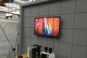 扑克牌游戏机盖子如何推开？