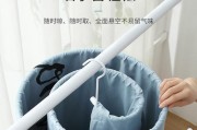 笔记本电脑悬空衣架如何打开？