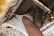 中央空调内部故障的常见原因及解决方法（了解中央空调故障的根源，轻松解决烦恼）