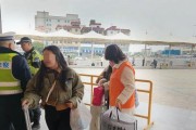 汽车南站的物流服务是什么？如何联系他们的客服？