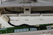 洗碗机开关漏水的修理方法（家庭洗碗机水漏怎么办？一招解决！）