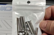 散热器上螺丝的正确方法是什么？