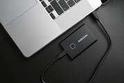 小游戏如何转移到移动硬盘中？
