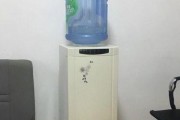 饮水机出水按钮损坏的修理方法（快速解决饮水机出水按钮损坏的问题）