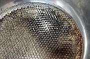 昆山面包房油烟机清洗方法（专业技巧帮你轻松清洁油烟机）