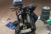 电瓶车电瓶受损应如何处理？有哪些维修或更换的建议？