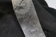 机械硬盘粘上胶带怎么清理？清理时应该注意什么？