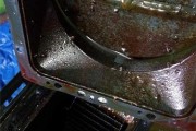 如何拆卸清洗桶装热水器（简单步骤教你清洗热水器）