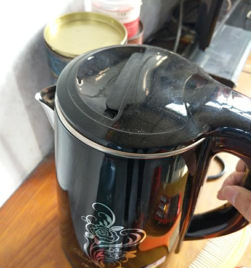 电热水壶干烧修理方法（详细拆解步骤）