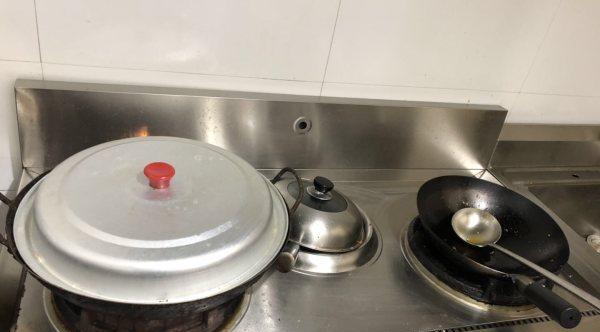 海宁面馆油烟机清洗方法大揭秘（轻松解决厨房油烟问题）