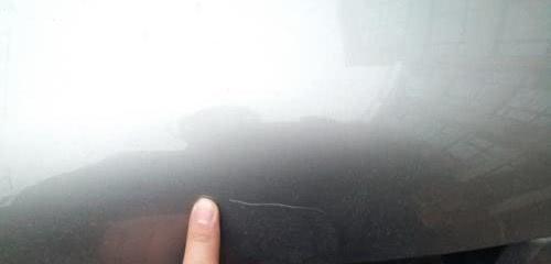 用牙膏修复显示器划痕（简单有效的显示器划痕修复方法）