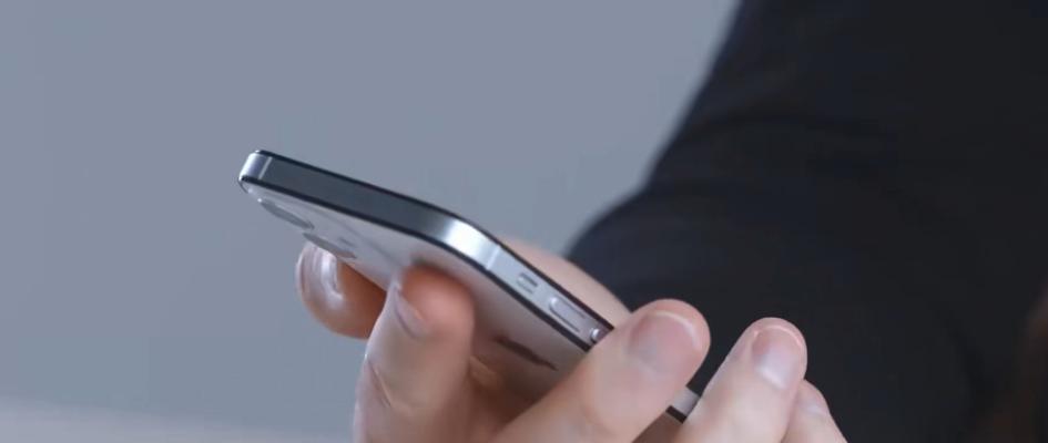 iPhone12强制重启方法大揭秘（掌握iPhone12强制重启技巧）