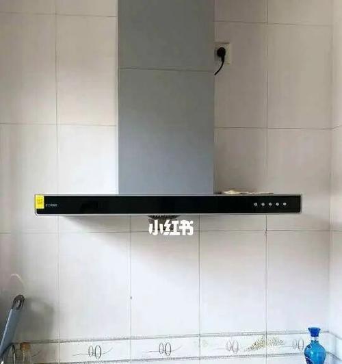 电脑脸出油怎么办（教你解决电脑脸出油的烦恼）
