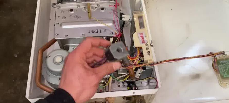 解读以能率热水器显示故障11代码的维修方法（探索解决以能率热水器显示故障11代码的关键）