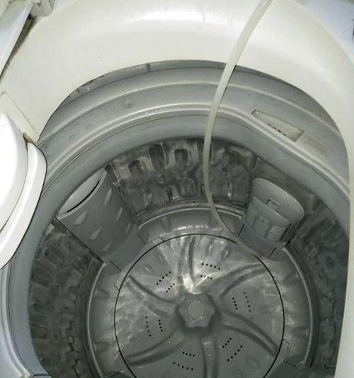 随州自己洗衣机清洗方法（轻松学会如何自己清洗洗衣机）