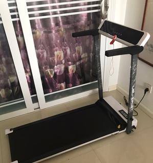 解决跑步机履带跑偏的方法（有效避免跑步机履带跑偏的技巧和调整方法）