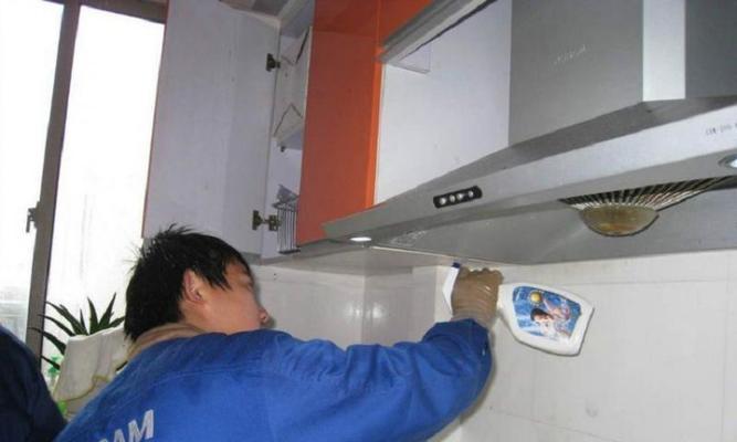 如何有效清洗油烟机（省钱又保健）