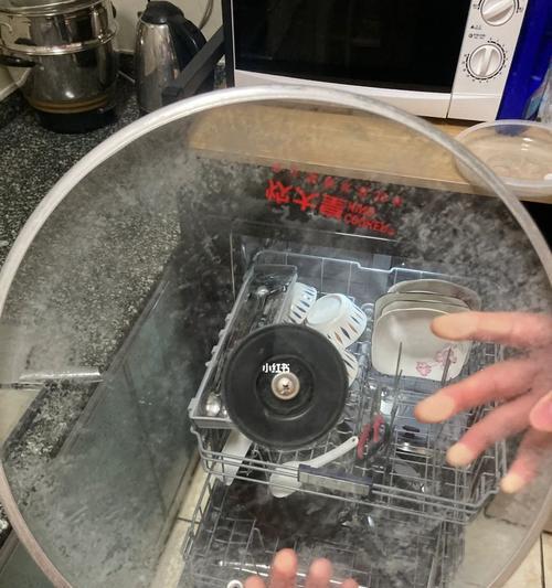 美的洗碗机水垢清洁方法（解决洗碗机水垢问题的简单又有效方法）