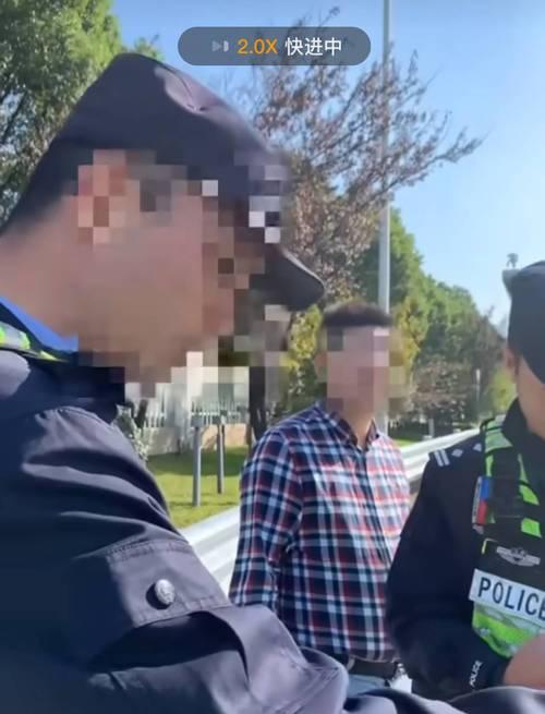 交警拍照拍手机是否违法？违法了应该怎么处理？