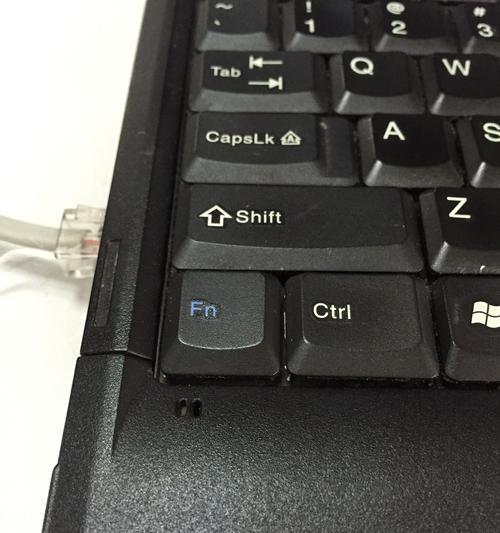 手机来电时电脑出现吱吱声怎么解决？