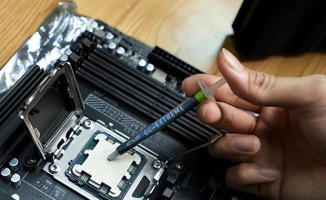 笔记本散热器拆卸步骤是什么？
