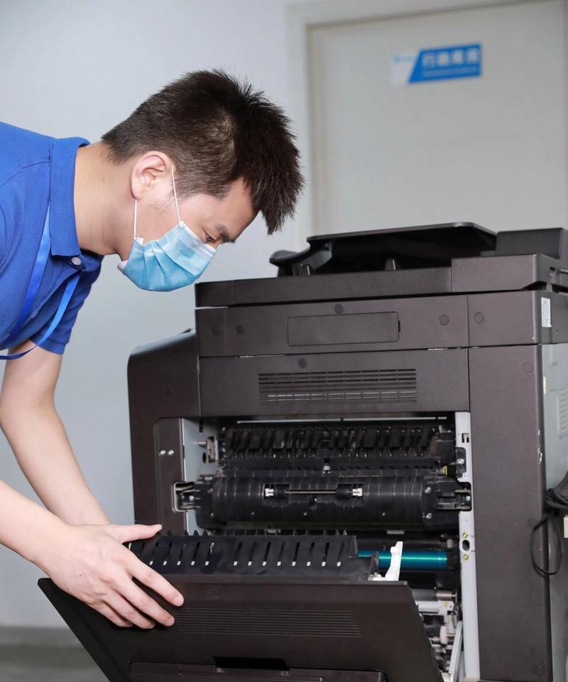 电脑显示器出现竖线和重影是什么原因？