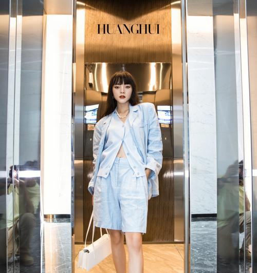 电梯内如何拍摄多部手机照片？有哪些技巧？