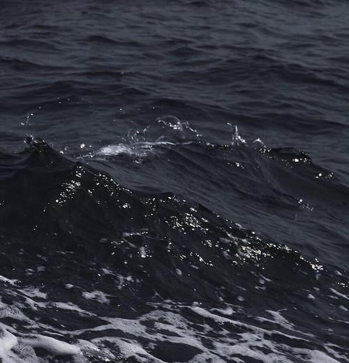 苹果手机海浪调色技巧有哪些？如何快速调整？