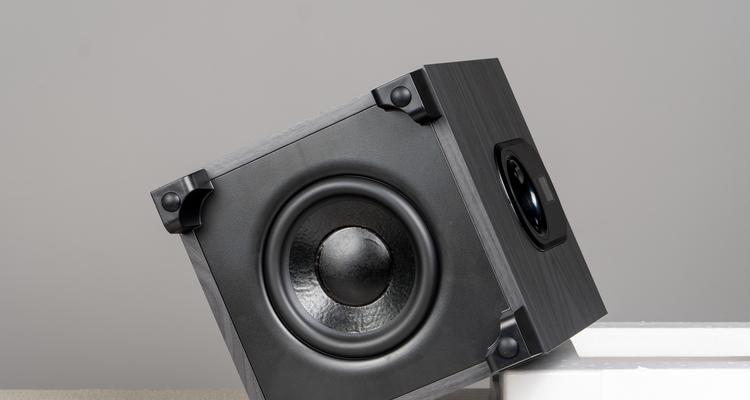 效果器低音炮音量调节方法是什么？调节后对音质有何影响？