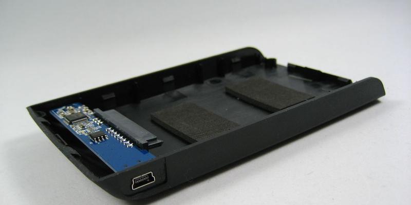 移动硬盘项链拆解方法是什么？