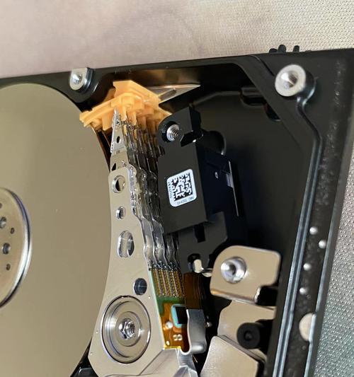 移动硬盘项链拆解方法是什么？