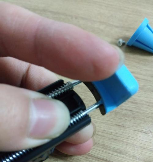 手机支架忧忧器的使用步骤是什么？