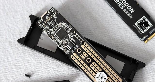 固态硬盘外接C口连接步骤是什么？常见问题有哪些？