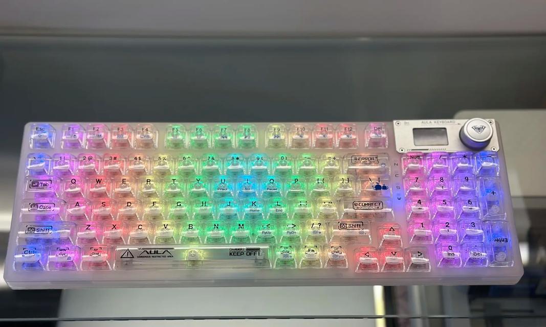 键盘透明设计的好处是什么？透明键盘的使用体验如何？