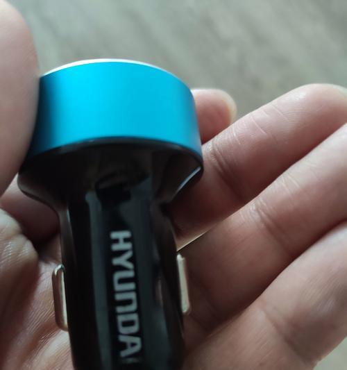 动感车载充电器使用方法是什么？