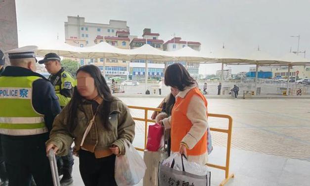 汽车南站的物流服务是什么？如何联系他们的客服？