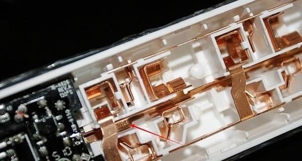 小米的插线板怎么装回盒子里？需要什么工具？