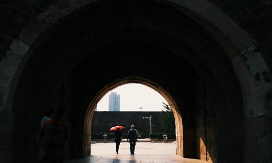 vivo手机拍摄建拱门的技巧？建拱门拍摄的最佳设置是什么？