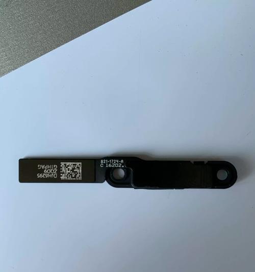 笔记本电脑摄像头如何在游戏中启用？需要进行哪些设置？