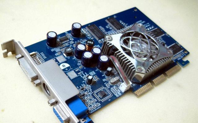 FX5200GT显卡性能等同于哪款显卡？