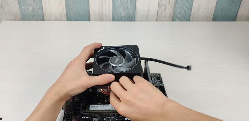 锐龙R5散热器如何正确装回盒子？装回盒子的步骤是什么？