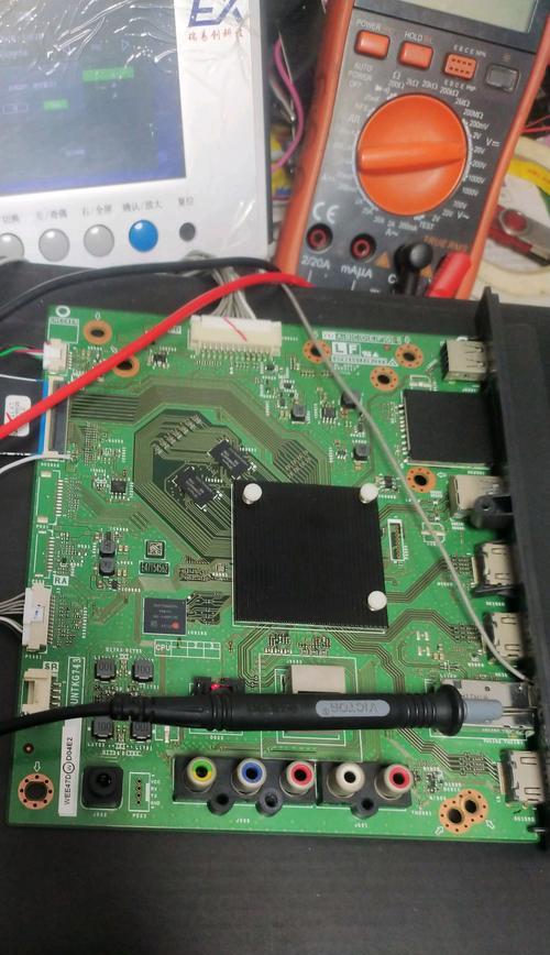 橙科led显示屏黑屏问题如何解决？是硬件故障吗？