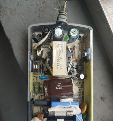 12v40a电源适配器能改什么？有哪些可能的改造方案？