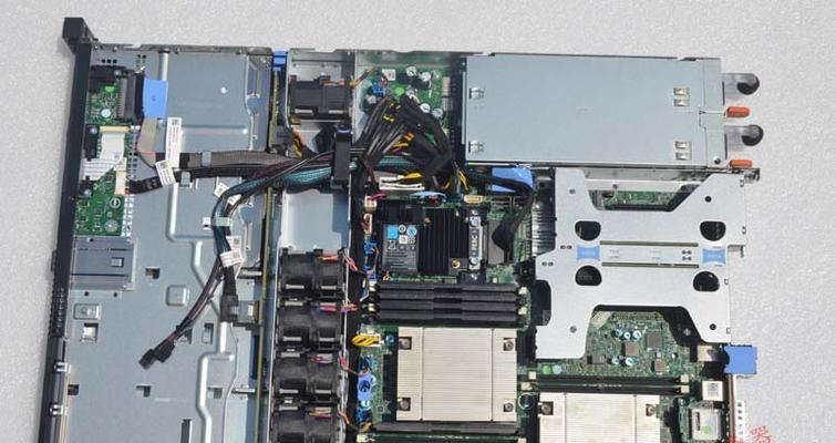 服务器r430拆卸硬盘的方法是什么？操作中应注意什么？