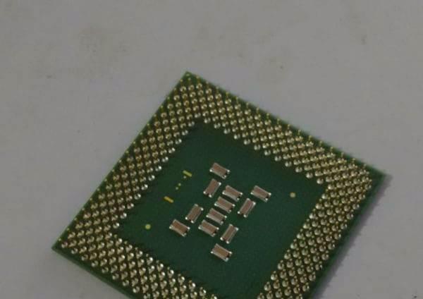 电脑拔内存条清理垃圾的正确方法是什么？